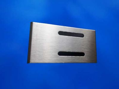 PATE DE FIXATION POUR FACADE EN ALU